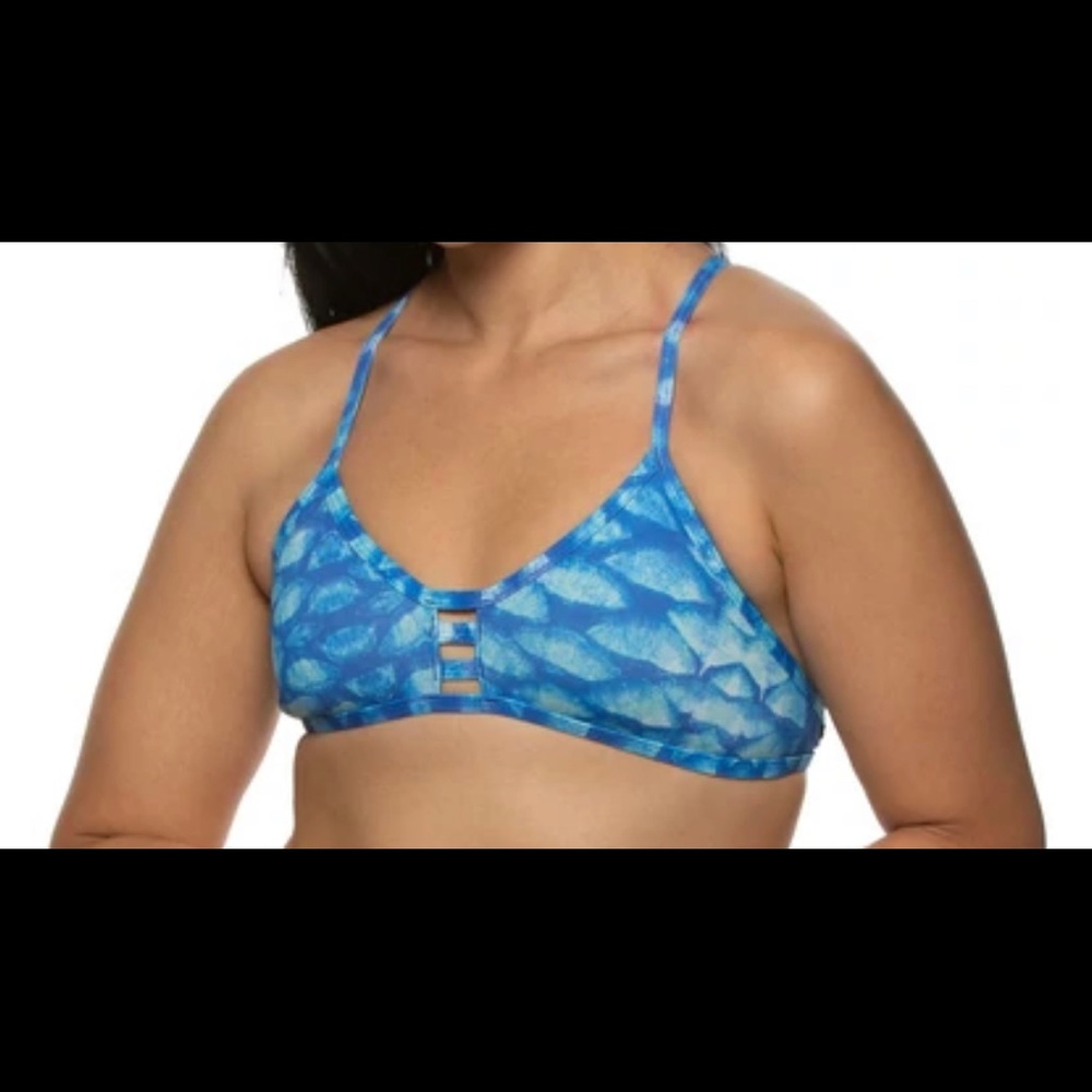 NWT Jolyn bikini top -L